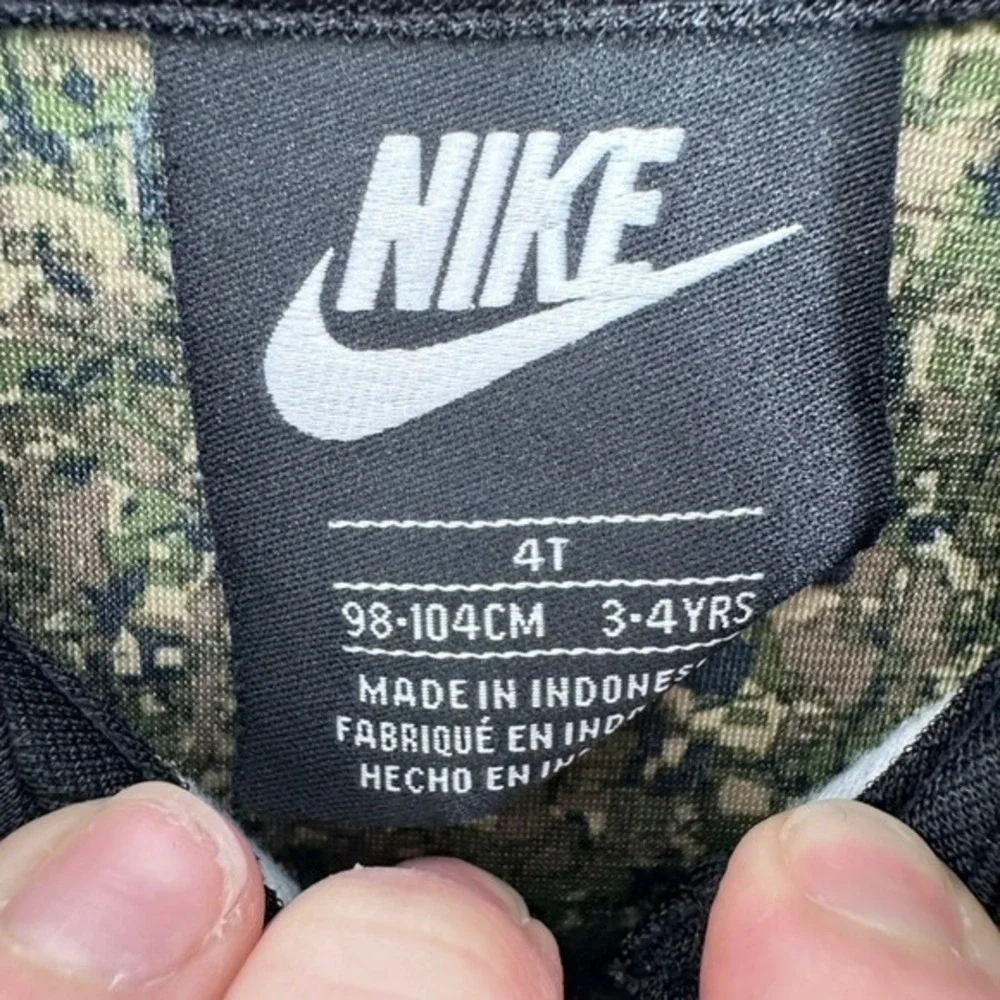 Nike Boys Green Camo Track Jacket Full Zip‎ Black Trim Size 4T Back to School